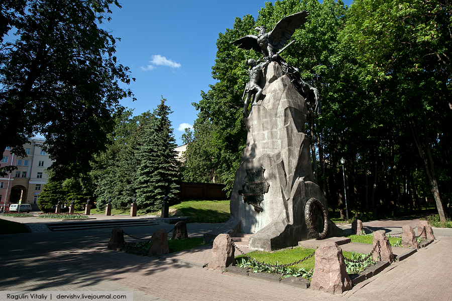 Смоленск город герой фото памятники